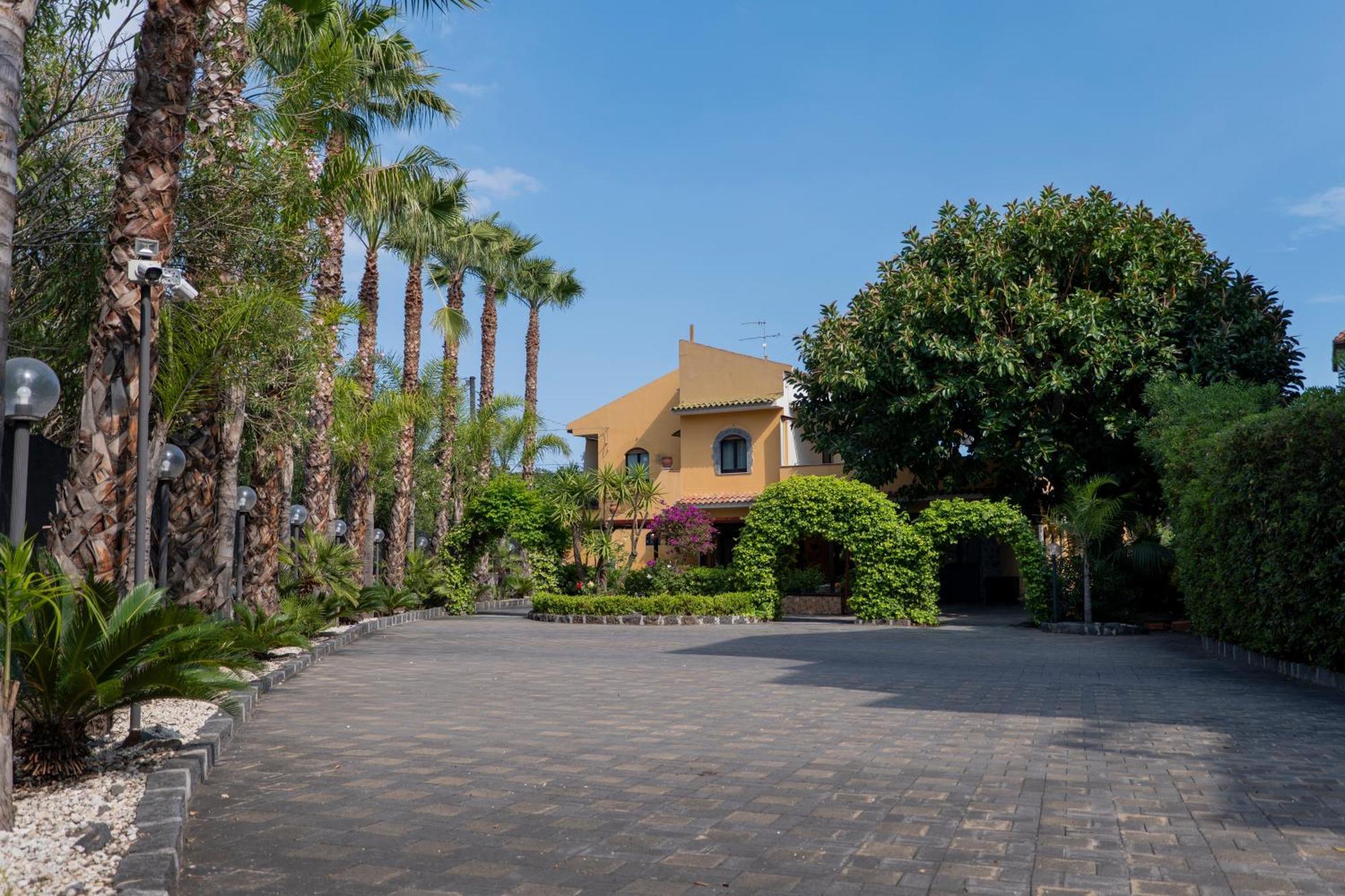 Villa Seta Giardini-Naxos Exterior foto