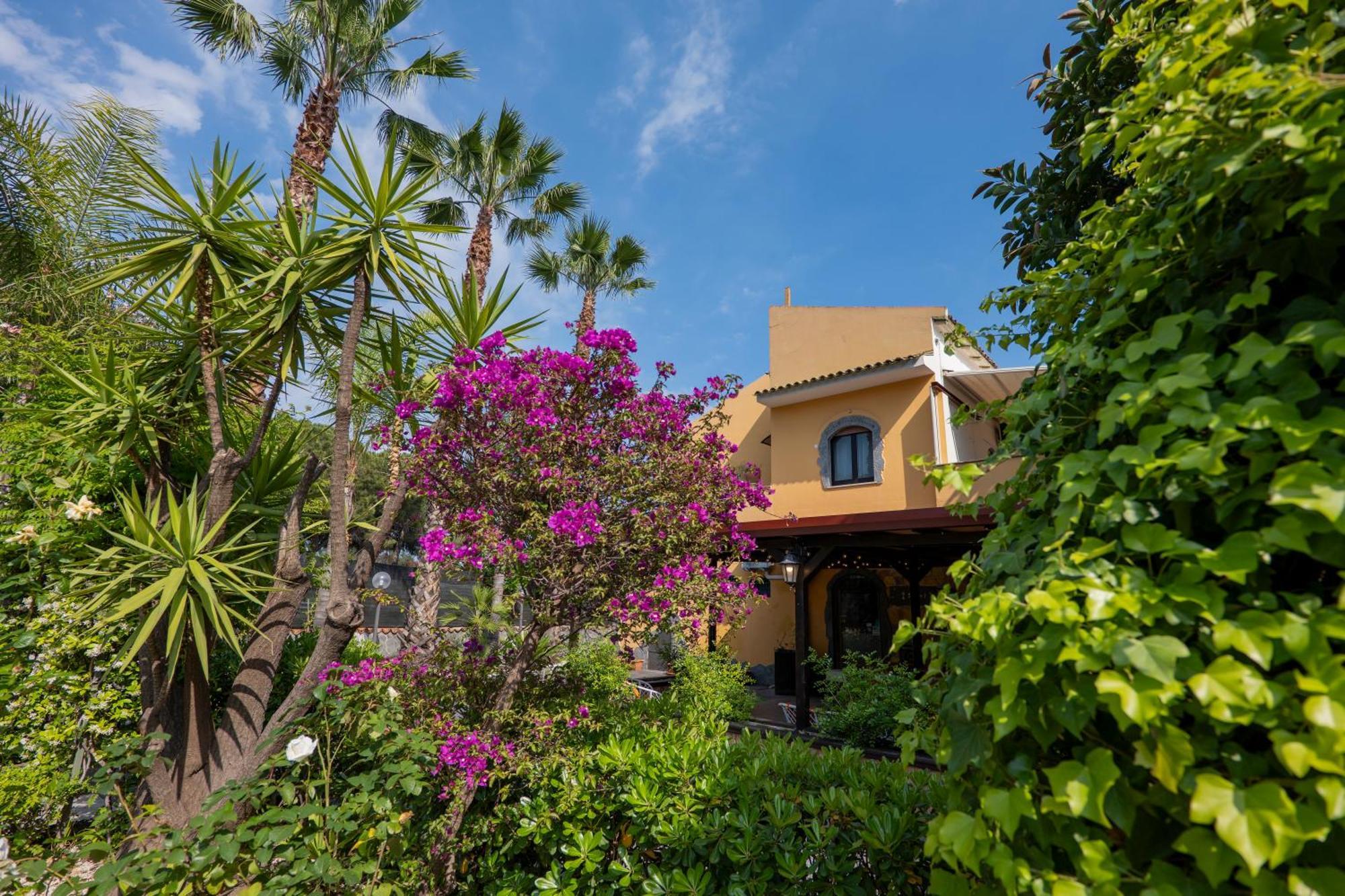 Villa Seta Giardini-Naxos Exterior foto